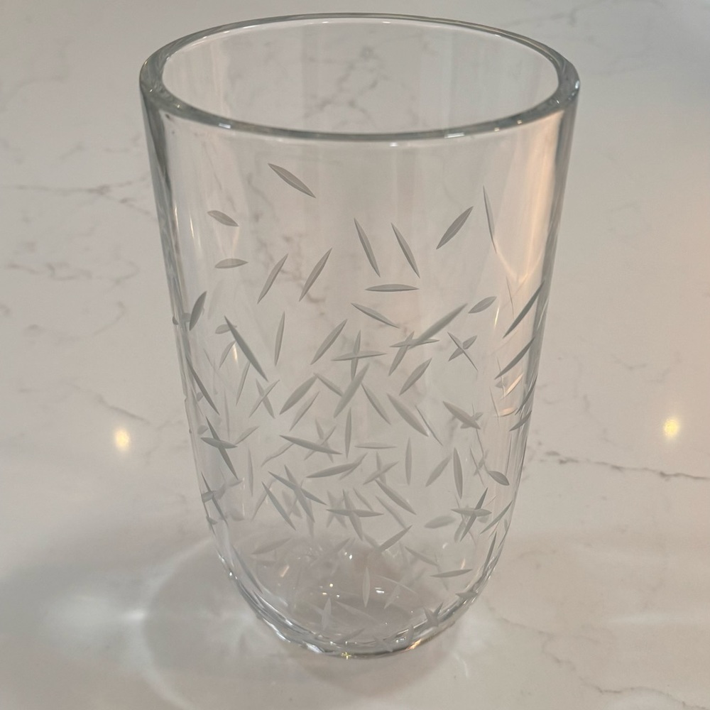 Kate Spade by Lenox Crystal Vase -Beacon Street Frost Pattern 10”